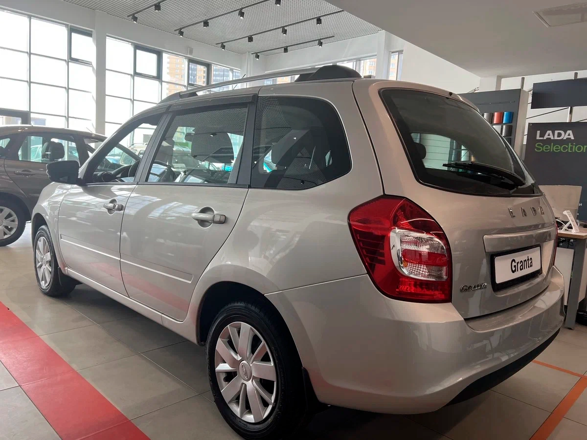 Lada Granta Универсал в Волгоград - фото №2
